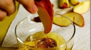 Kilo Vermek ve Detoks için Elma Sirkesi