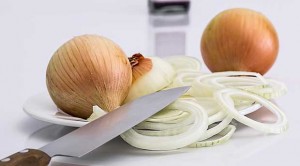 Ellerdeki soğan kokusu nasıl giderilir
