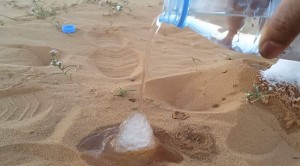 Çölde donan su deneyi